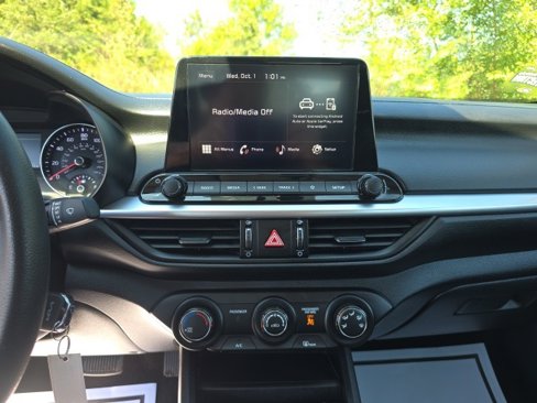 Used 2024 Kia Forte LXS w/ LXS Technology Package image 17