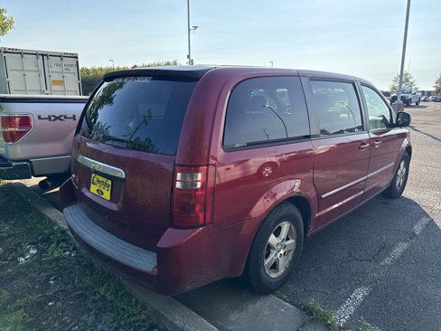 Used 2008 Dodge Grand Caravan SXT w/ Flexible Seating Group image 4
