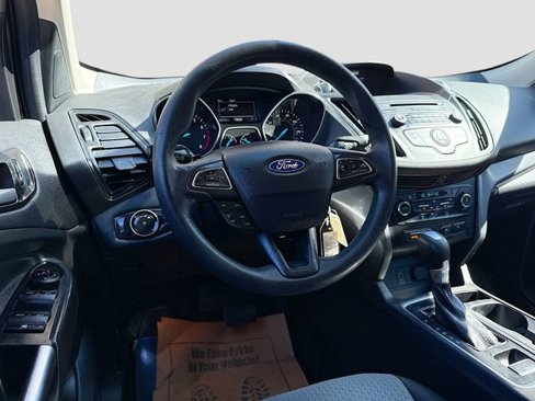 Used 2017 Ford Escape SE image 21