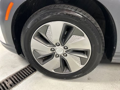 Used 2019 Hyundai Kona Limited image 9