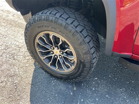 Used 2018 Chevrolet Colorado ZR2 image 24