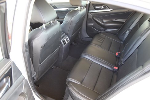 Used 2023 Nissan Maxima SV w/ Floor Mat Group image 16