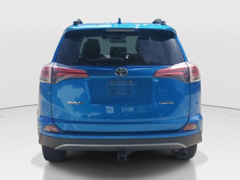Used 2018 Toyota RAV4 Limited image 7