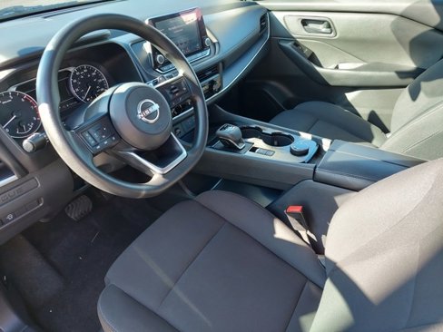 Used 2024 Nissan Rogue S image 9