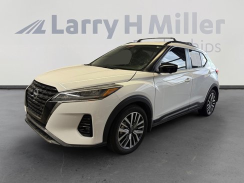 Used 2024 Nissan Kicks SR w/ Interior Electronics Package image 1