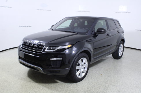 Used 2018 Land Rover Range Rover Evoque SE image 4