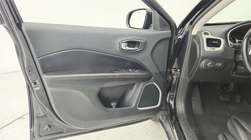 Used 2020 Jeep Compass Latitude image 24