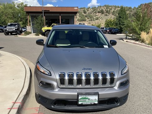 Used 2016 Jeep Cherokee Sport w/ Cold Weather Group image 5