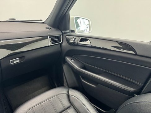 Used 2018 Mercedes-Benz GLS 450 4MATIC image 44
