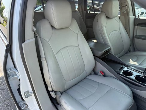 Used 2017 Buick Enclave Leather image 32