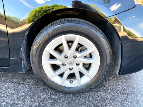 Used 2014 Toyota Prius V Three image 7