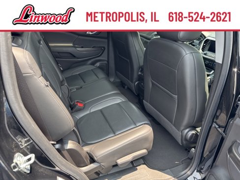 Used 2023 GMC Acadia SLT image 10