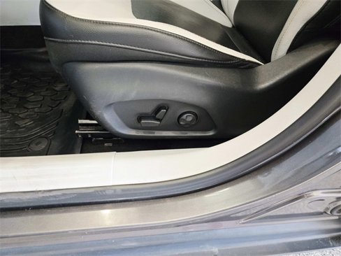 Used 2019 Jeep Compass Limited w/ Safety & Security Group image 32