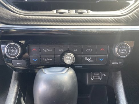 Used 2023 Jeep Compass Trailhawk image 28