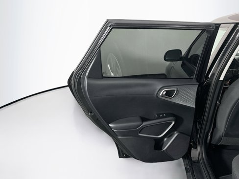 Used 2020 Kia Soul LX image 24