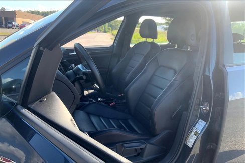 Used 2020 Volkswagen GTI SE image 25