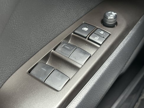 Used 2022 Toyota Camry SE image 27