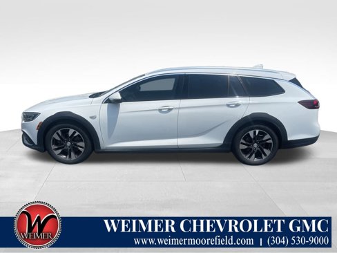 Used 2018 Buick Regal Essence w/ Driver Confidence Package #1 image 6