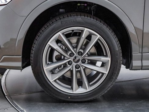New 2025 Audi Q3 2.0T Premium image 13