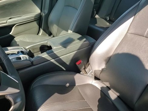 Used 2017 Honda Civic Touring image 21