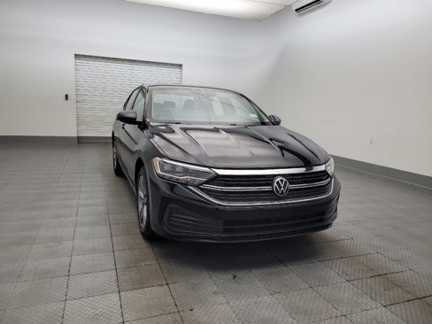 Used 2024 Volkswagen Jetta SE image 14