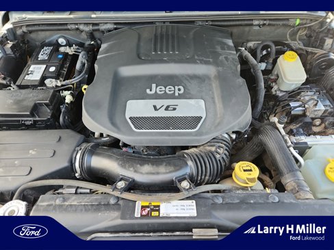 Used 2014 Jeep Wrangler Rubicon w/ Power Convenience Group image 21