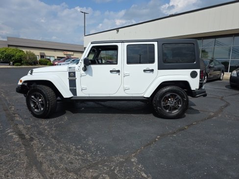 Used 2018 Jeep Wrangler Unlimited Sport image 3
