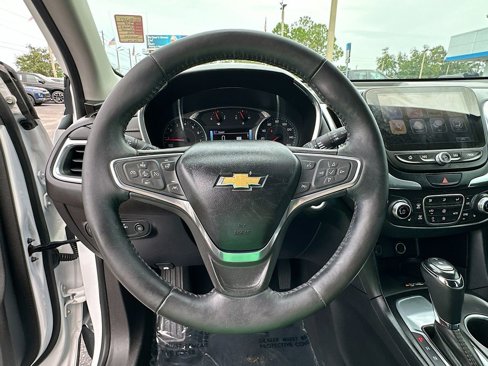 Used 2018 Chevrolet Equinox Premier image 12