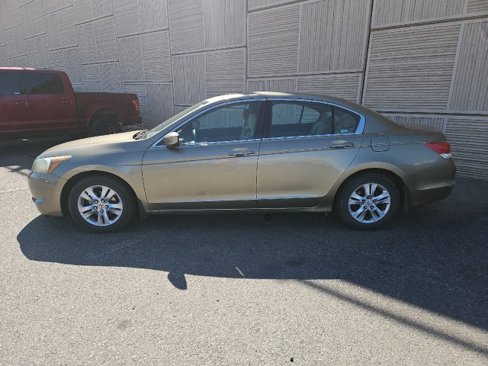 Used 2009 Honda Accord LX-P image 2