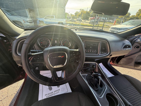 Used 2018 Dodge Challenger SXT image 12