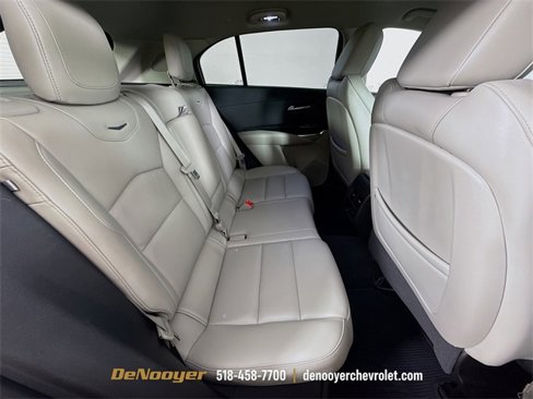 Used 2021 Cadillac XT4 Premium Luxury w/ Cold Weather Package image 27