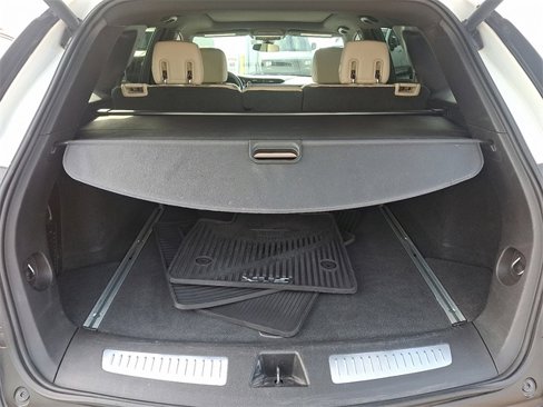 Used 2019 Cadillac XT5 Luxury image 34