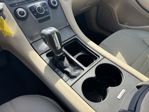 Used 2019 Ford Taurus SE image 27