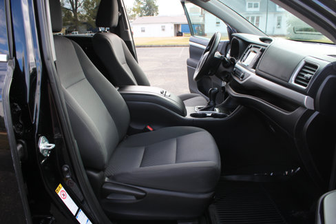 Used 2019 Toyota Highlander LE image 45