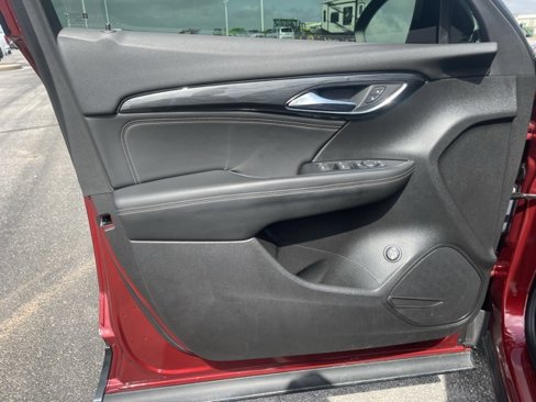 Used 2023 Buick Envision Preferred image 19