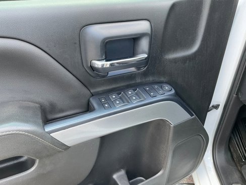 Used 2018 Chevrolet Silverado 1500 LT w/ All Star Edition image 16