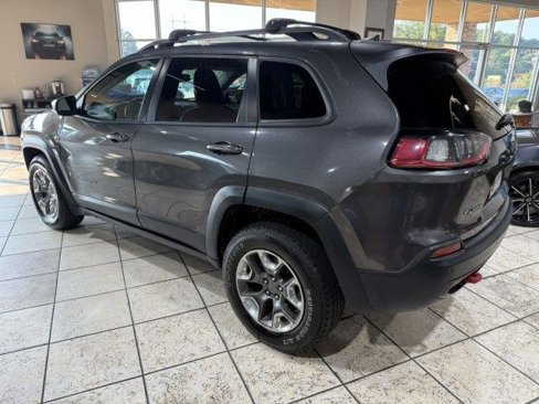 Used 2019 Jeep Cherokee Trailhawk w/ Cold Weather Group image 3