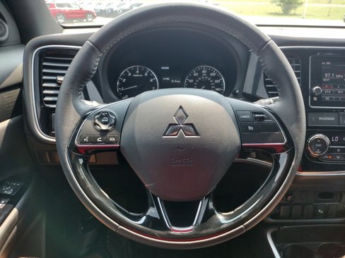 Used 2018 Mitsubishi Outlander LE image 7