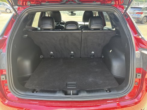 Used 2024 Jeep Compass Latitude image 8