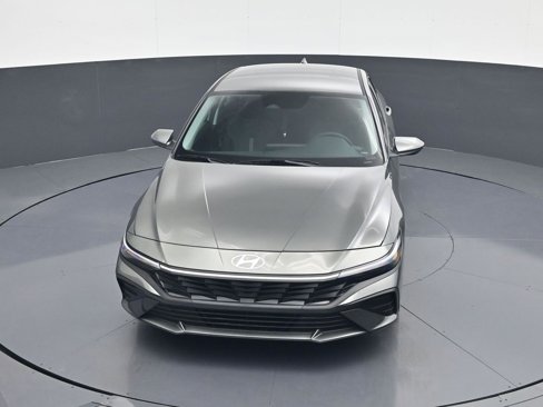 New 2025 Hyundai Elantra SE image 14