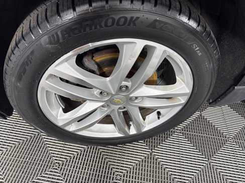 Used 2018 Chevrolet Equinox Premier image 8