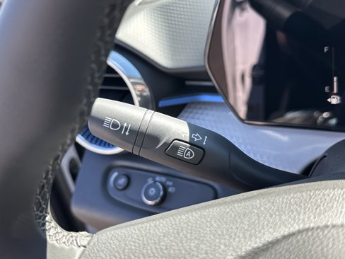 New 2025 Chevrolet Trax LT w/ Driver Confidence Package image 18
