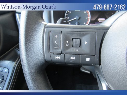 Used 2024 Nissan Rogue SV image 29
