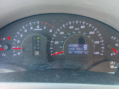 Used 2011 Toyota Camry XLE image 8