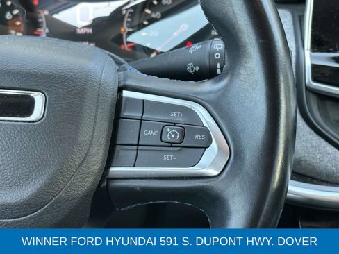 Used 2022 Jeep Compass Latitude w/ Sun and Sound Group image 11