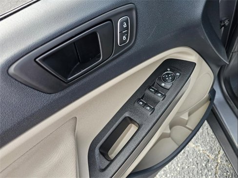 Used 2020 Ford EcoSport S image 8