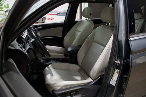 Used 2020 Volkswagen Tiguan SE R-Line image 25