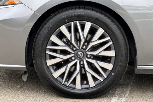 Used 2023 Nissan Altima 2.5 SV image 31