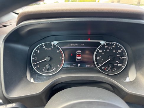 Used 2023 Nissan Rogue SV image 15