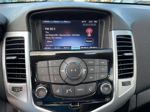 Used 2014 Chevrolet Cruze LT w/ Technology Package image 15